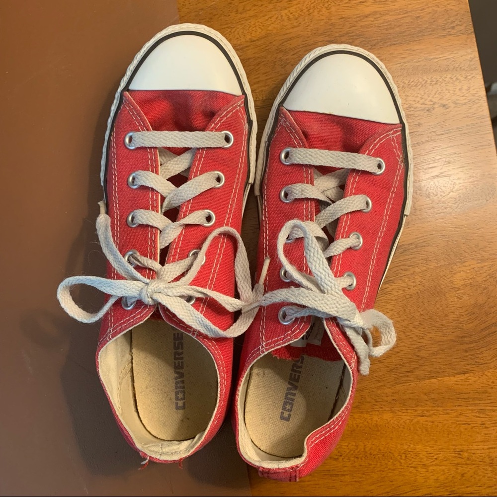 Red converse
